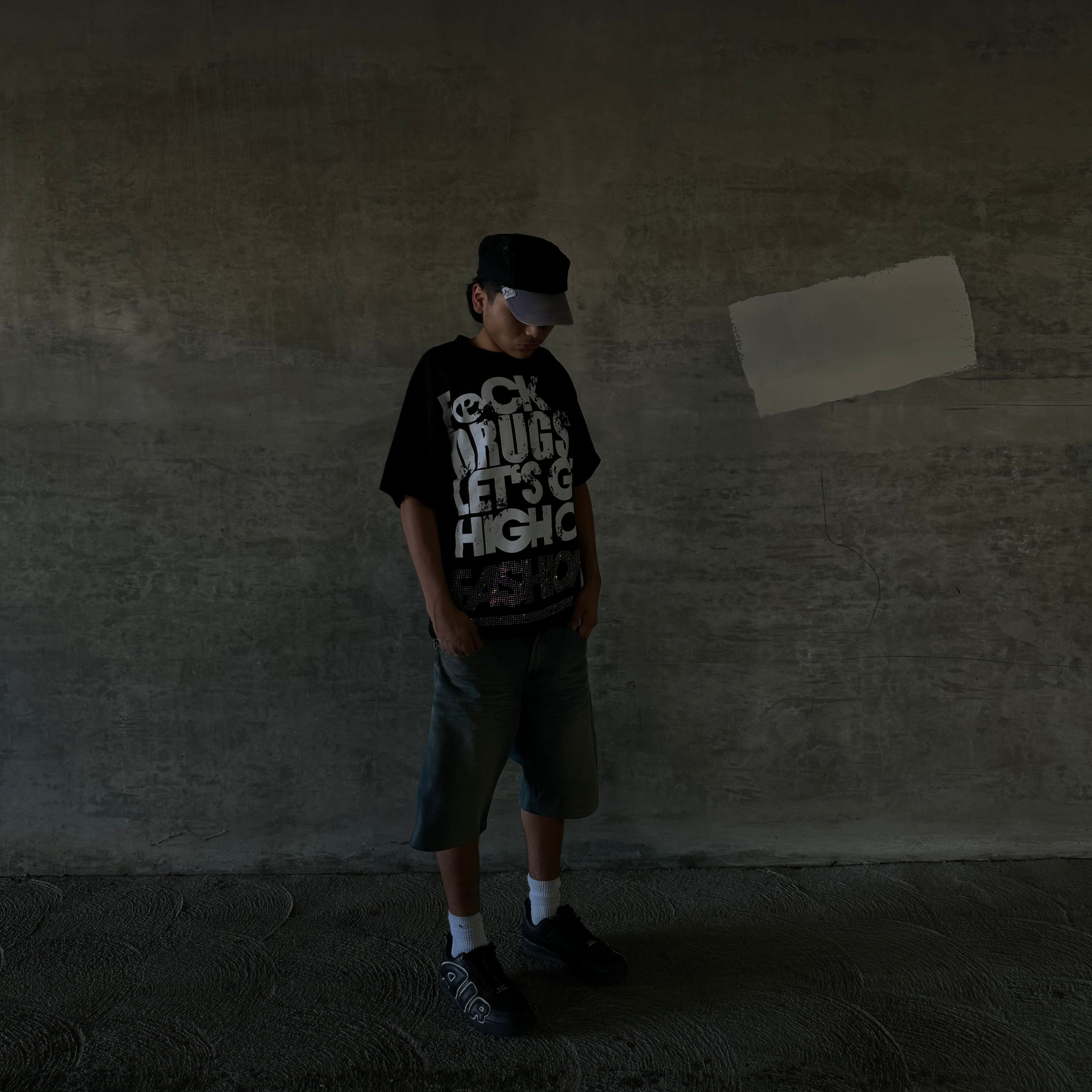 Black "F*CK DR*GS" Tee